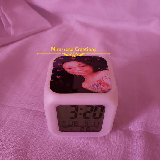 Color changing clock